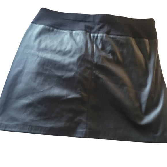 Addition Elle Black Mini Skirt with Zipper Details Sz.20 - Picture 2 of 2